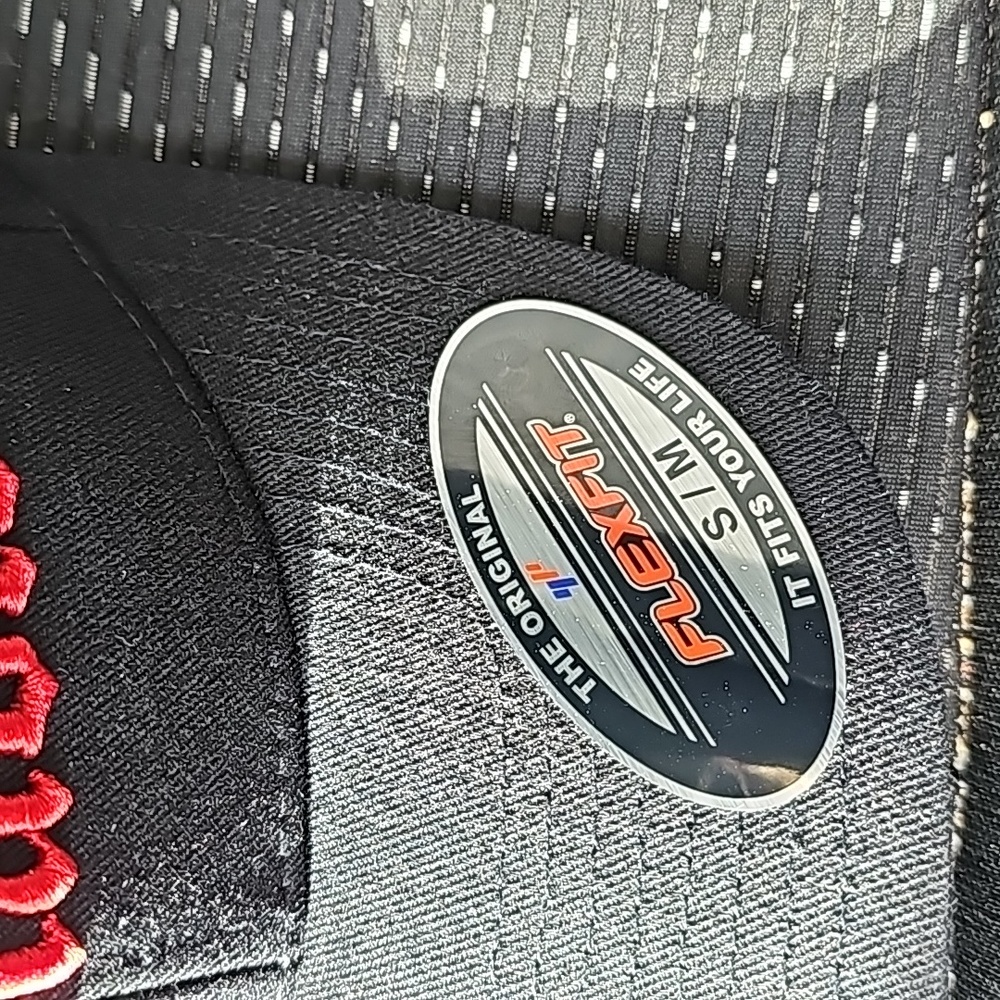 Hat - Picture 2 of 5